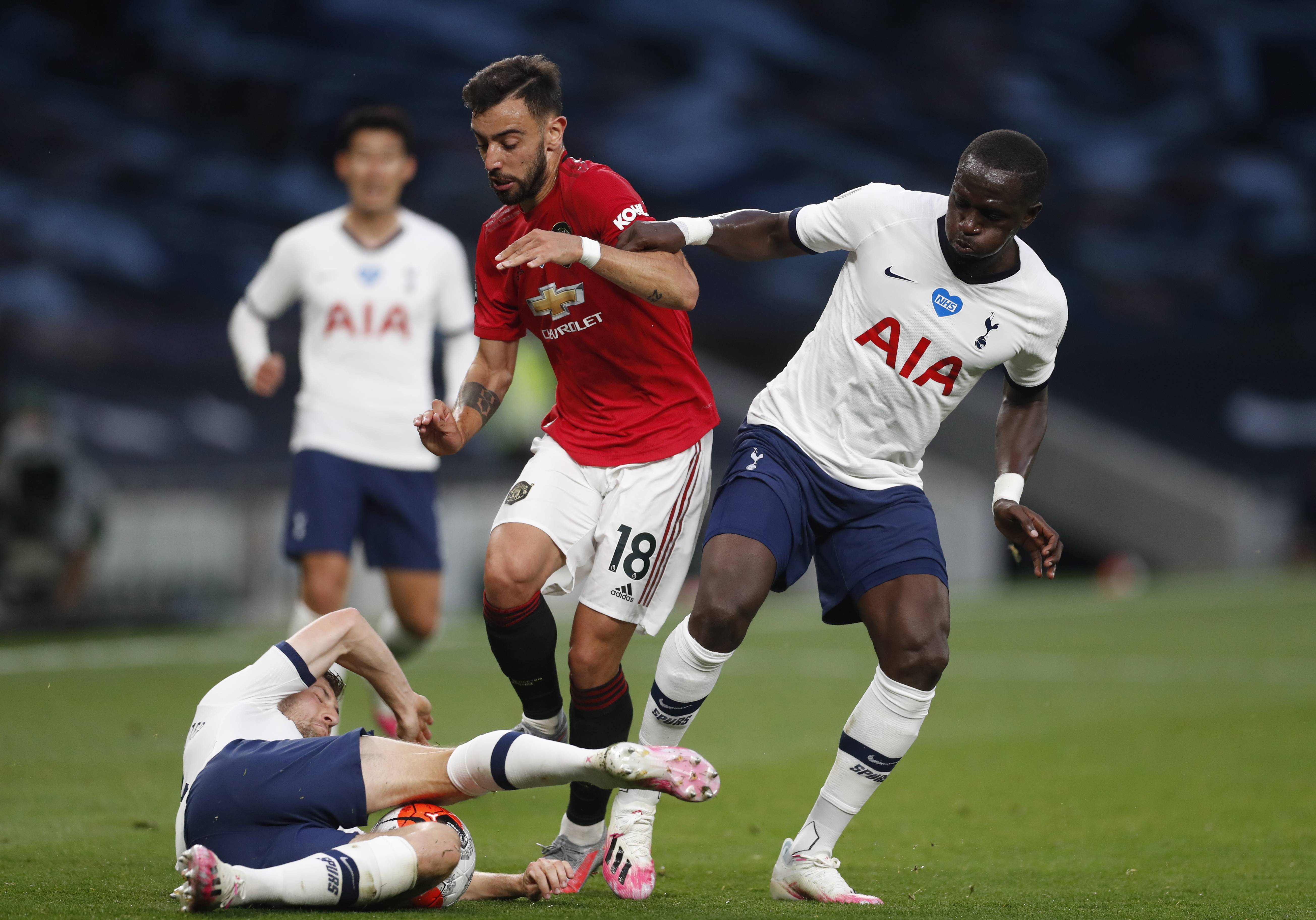 而他的亮相 而他的亮相